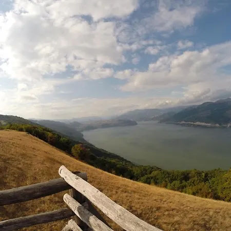 Rezort Zeleni Zaliv-the Bay *